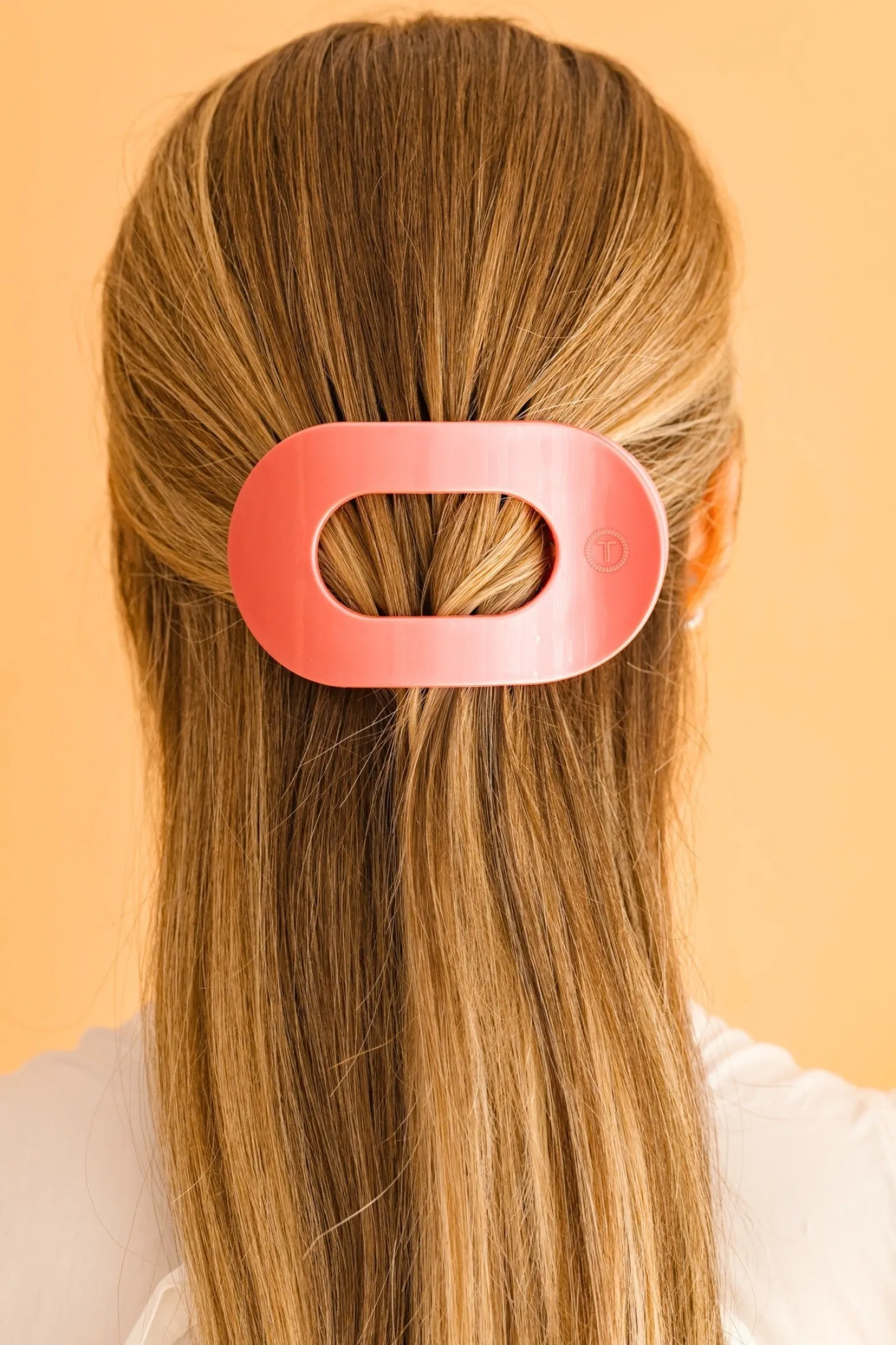 Calming Coral Large Flat Round Hair Clip