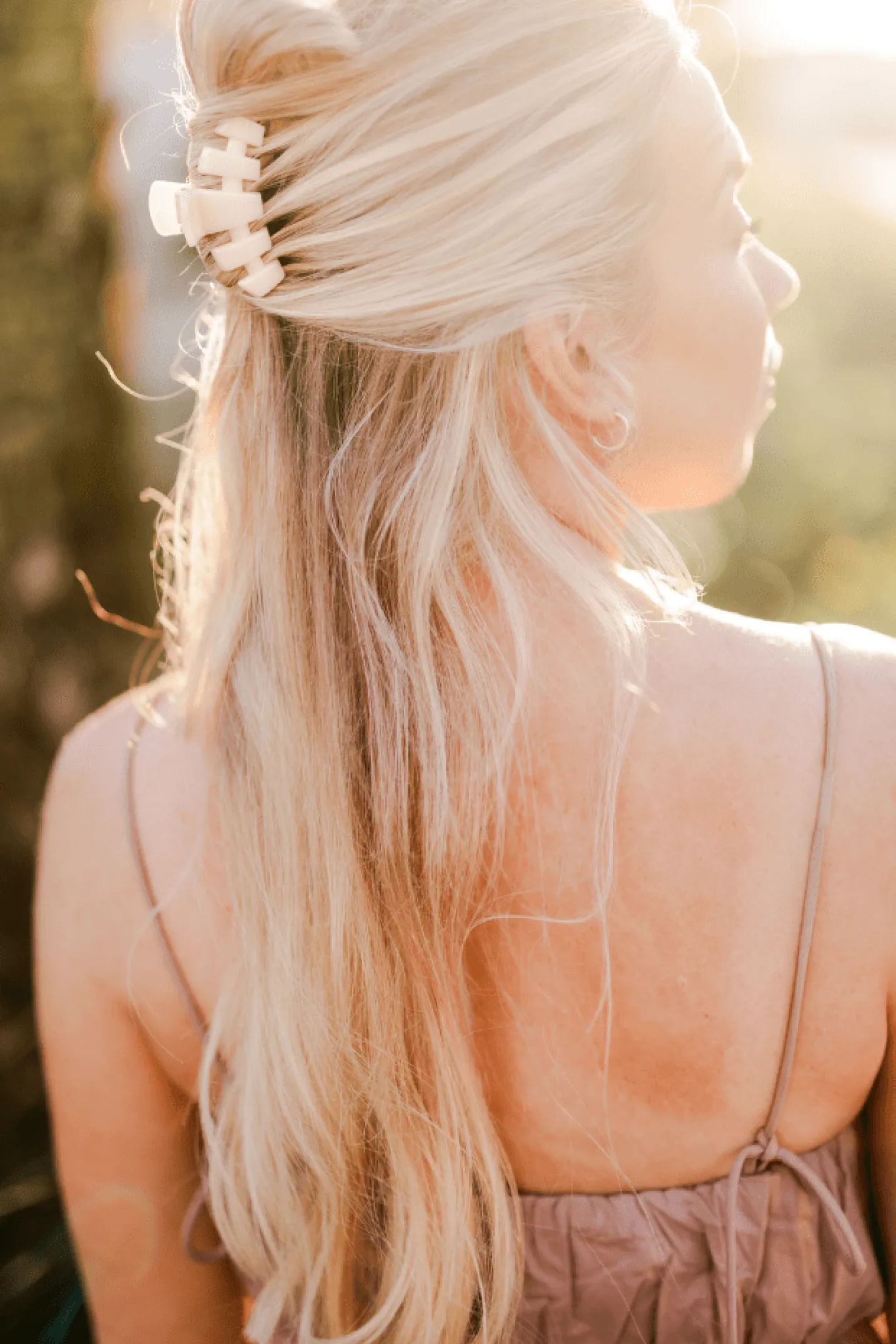 Classic Almond Beige Small Claw Hair Clip