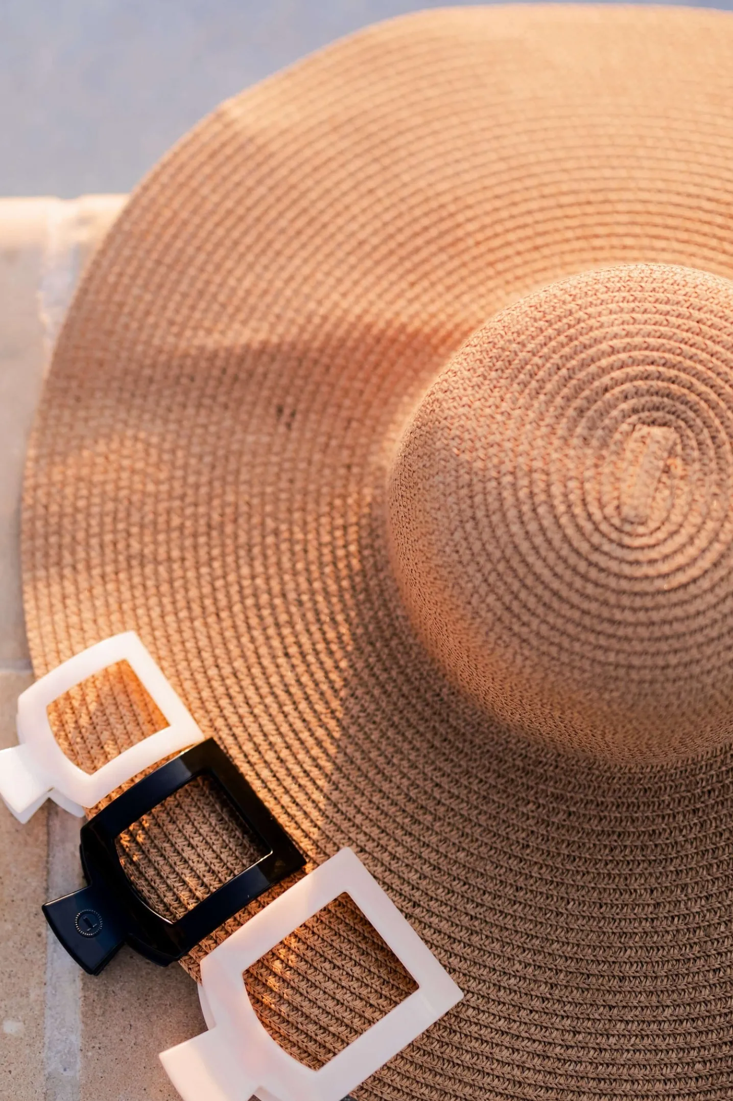 Jet Black Medium Flat Square Hair Clip