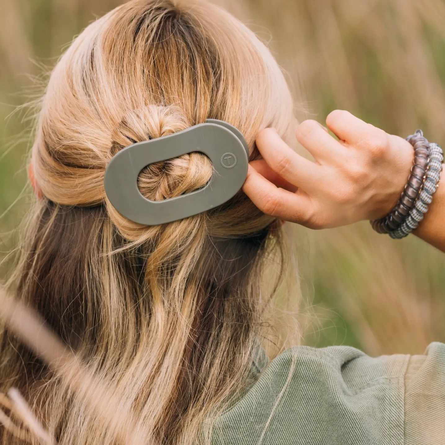 Sage It Ain't So Medium Flat Round Hair Clip