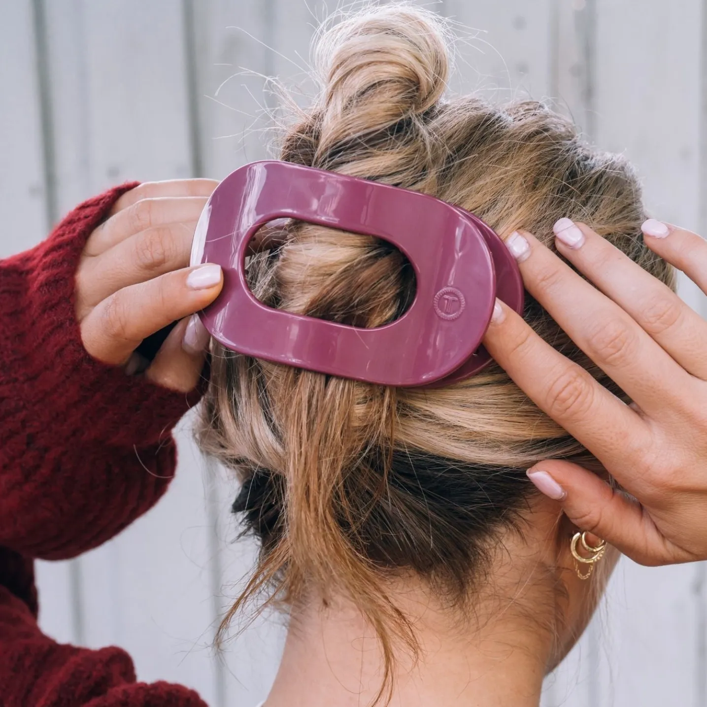 Wild Side Large Flat Round Hair Clip